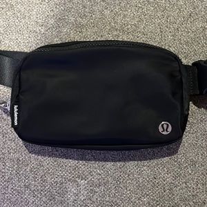 Brand new black LULU lemon waist bag